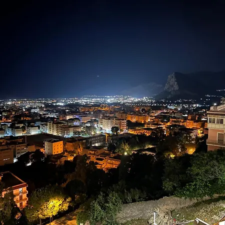 Appartement Tiffany & Timi Carini