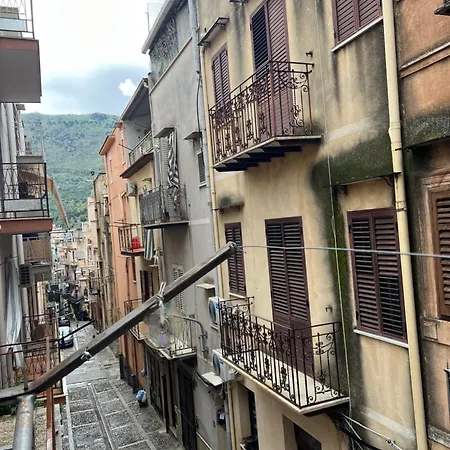 Tiffany & Timi Carini