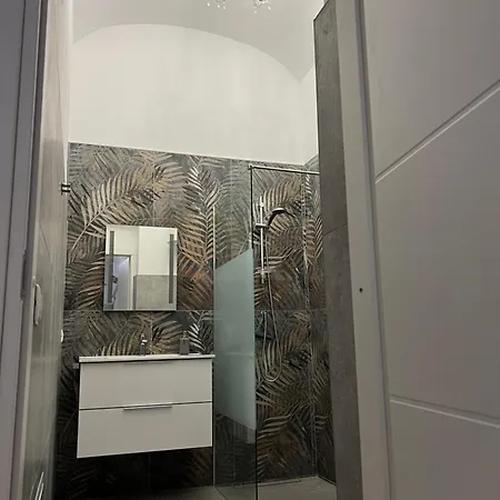 Appartement Tiffany & Timi Carini